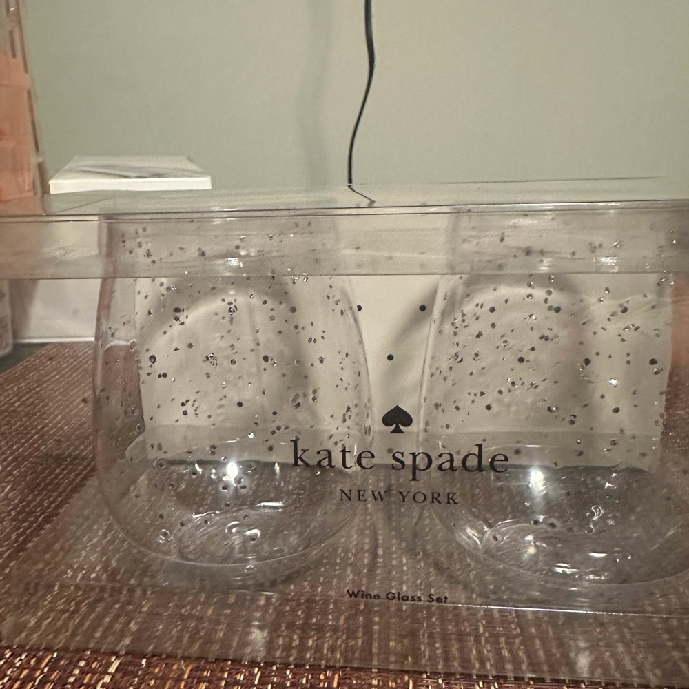 Kate Spade ♠️ Silver Glitter Stemless Wine Glass Set🌹